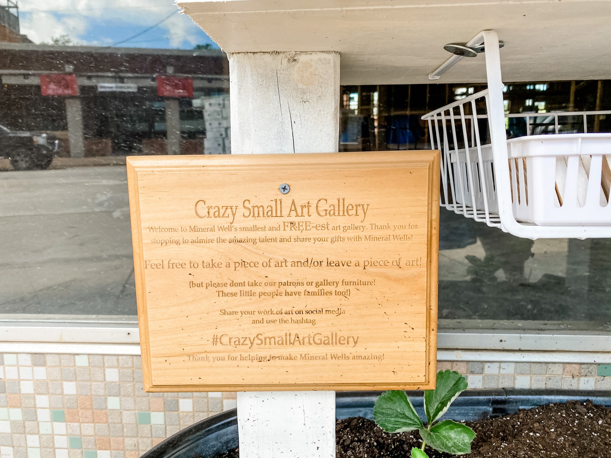 Crazy Art Gallery Mineral Wells