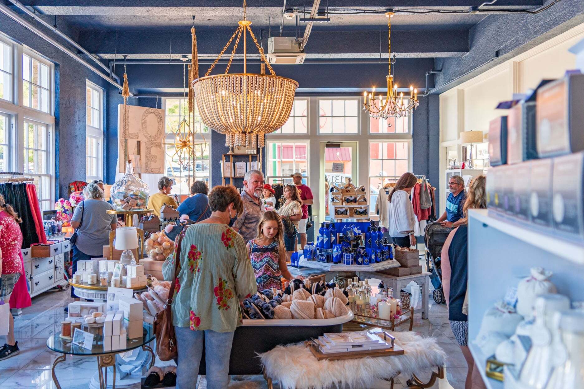 Locally owned boutique in Downtown Mineral Wells
