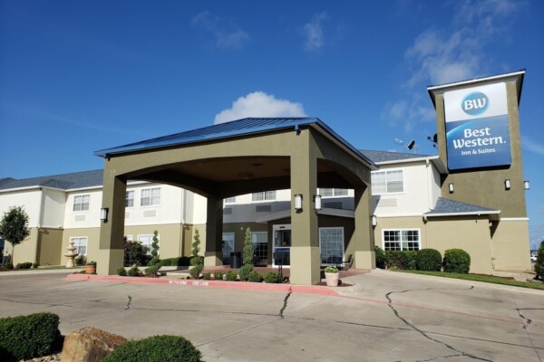 Best Western Mineral Wells front entrance