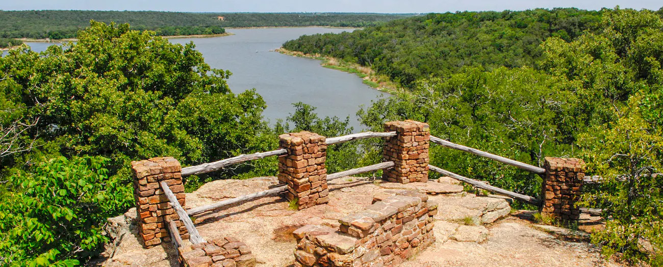 Lake Mineral Wells State Park from