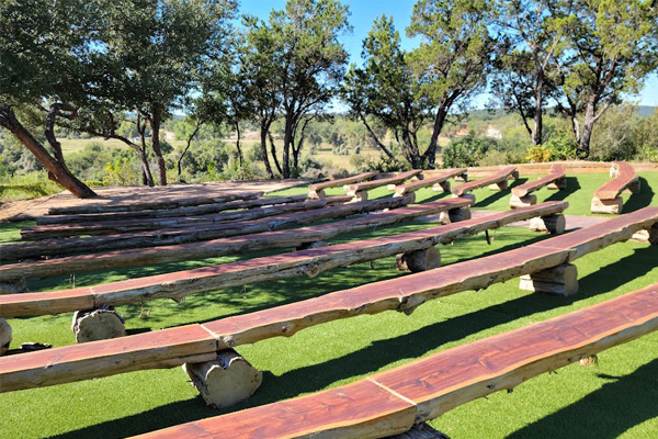 outdoor bench seating for retreats